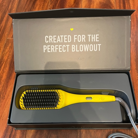 Drybar Hair Drybar Brush Crush Poshmark